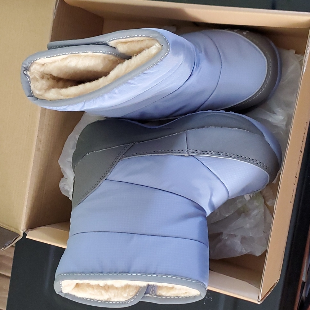 BearPaw Toddler Boots size 9